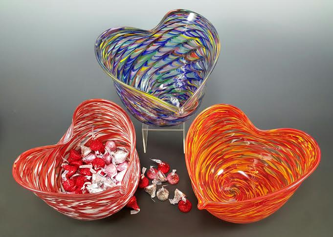 Heart Bowl - Rosetree Blown Glass Studio and Gallery | New Orleans